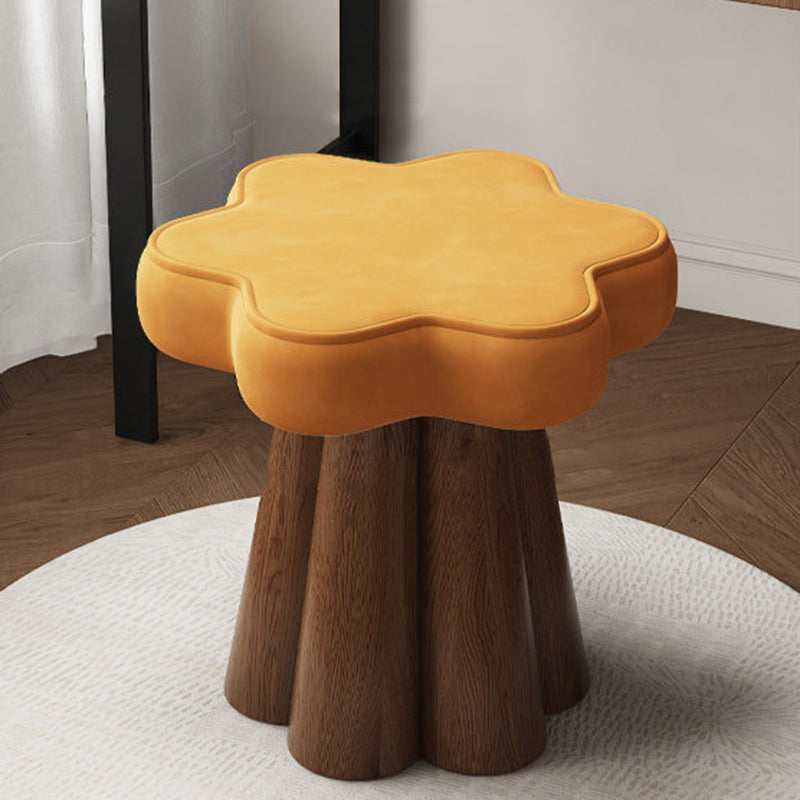 Taburete de Tocador Nórdico Contemporáneo de Madera Maciza – Tapizado de Terciopelo, Esponja Acolchada, con Forma de Pétalo, Giratorio 360°, sin Respaldo ni Brazos, para Dormitorio