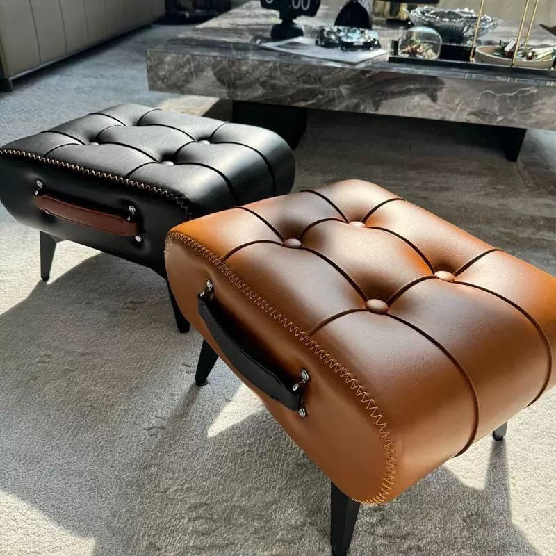 Taburete bajo rectangular contemporáneo escandinavo de cuero sintético y madera maciza con metal para sala de estar