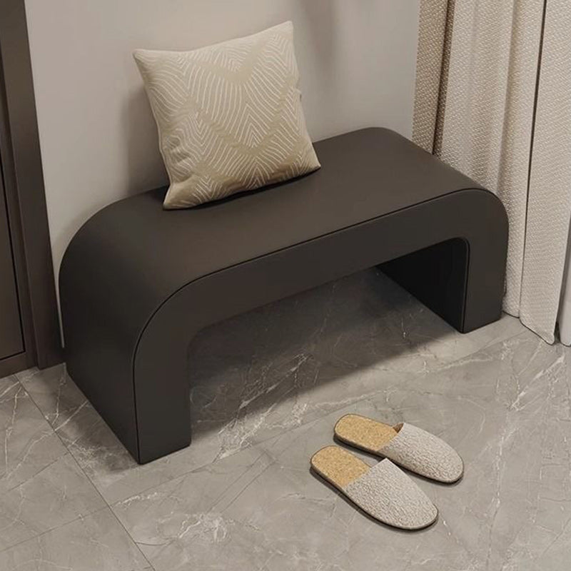 Elegante banco reposapiés moderno de cuero sintético con madera contrachapada – Diseño rectangular redondeado para sala de estar
