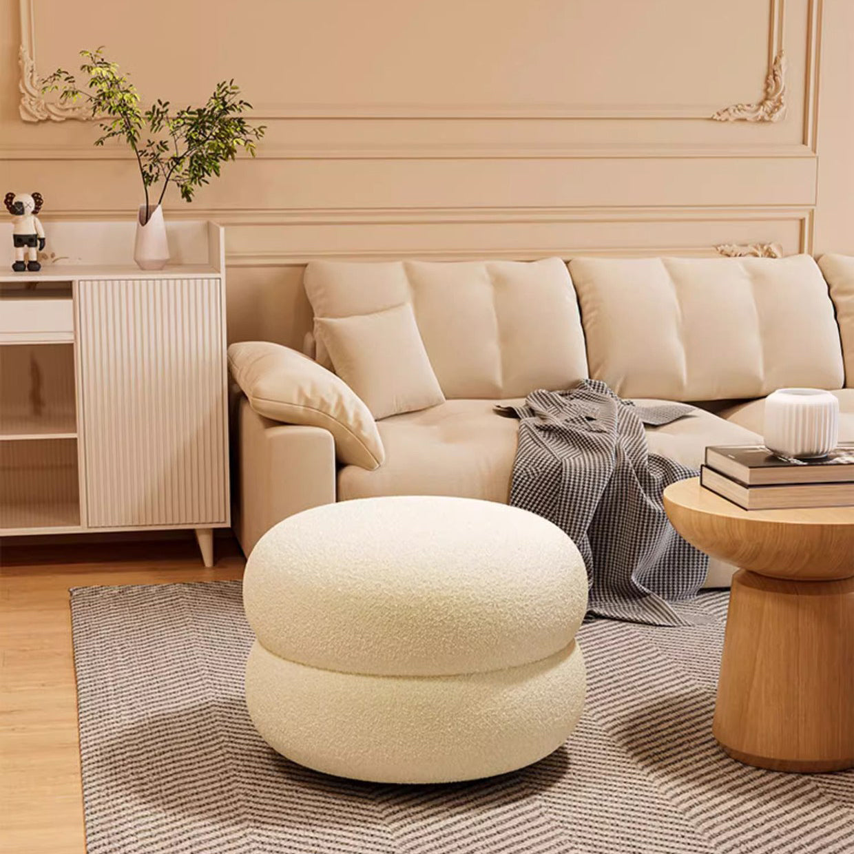 Taburete Bajo Redondo Plano de Madera Maciza con Tejido Sherpa, Estilo Moderno Minimalista, Para Sala de Estar