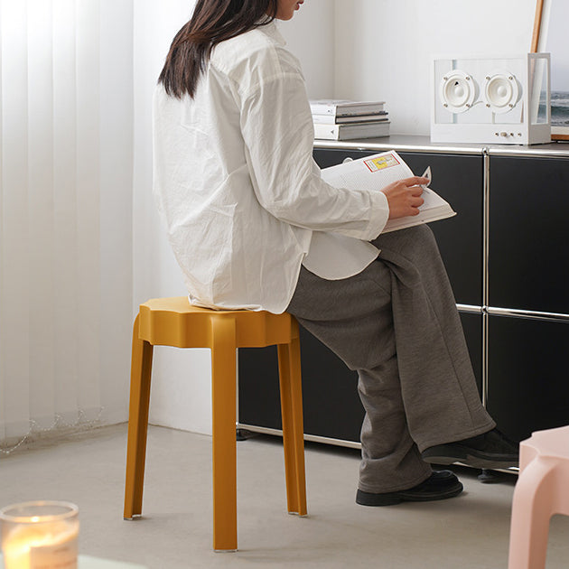 Modern Minimalist Petal-Shaped PP Stackable Stool - Low-Profile Seating for Living Room