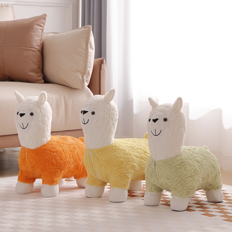 Modern Art Deco Alpaca-Shaped Solid Wood Kids' Stool — Low-Profile, Silk-Floss Finish, Perfect for Living Rooms