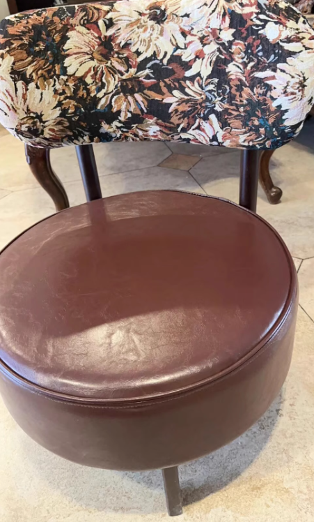 Traditional Vintage Swivel Round Rubberwood Faux Oil-waxed Leather Chair Backrest For Living Room