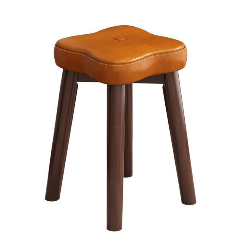 Taburete bajo tradicional vintage floral de madera maciza con cojín de piel sintética encerada al aceite – Apilable, sin respaldo y sin reposabrazos para sala de estar