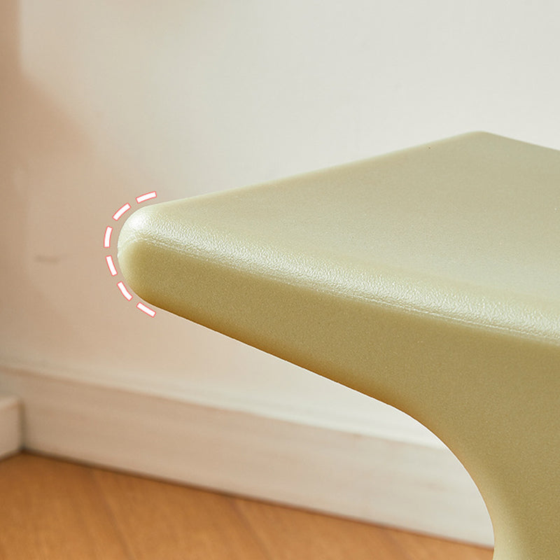 Modern Minimalist Geometric PE Plastic Kids' Low Stool — Backless & Armless, Hallway-Ready
