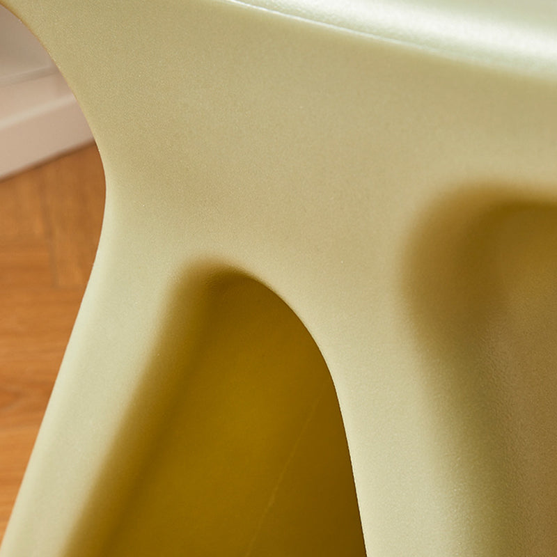 Modern Minimalist Geometric PE Plastic Kids' Low Stool — Backless & Armless, Hallway-Ready