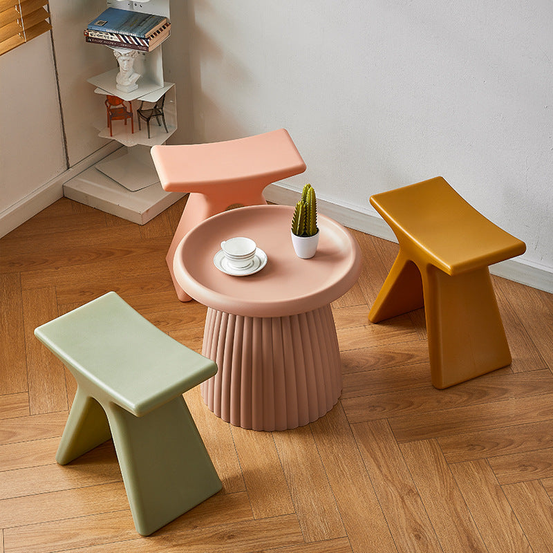 Modern Minimalist Geometric PE Plastic Kids' Low Stool — Backless & Armless, Hallway-Ready