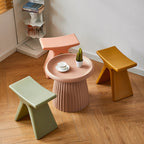 Modern Minimalist Geometric PE Plastic Kids' Low Stool — Backless & Armless, Hallway-Ready