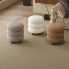 Taburete Nórdico Contemporáneo Cilíndrico de Madera Maciza para Dormitorio con Cojín de Tela Sherpa