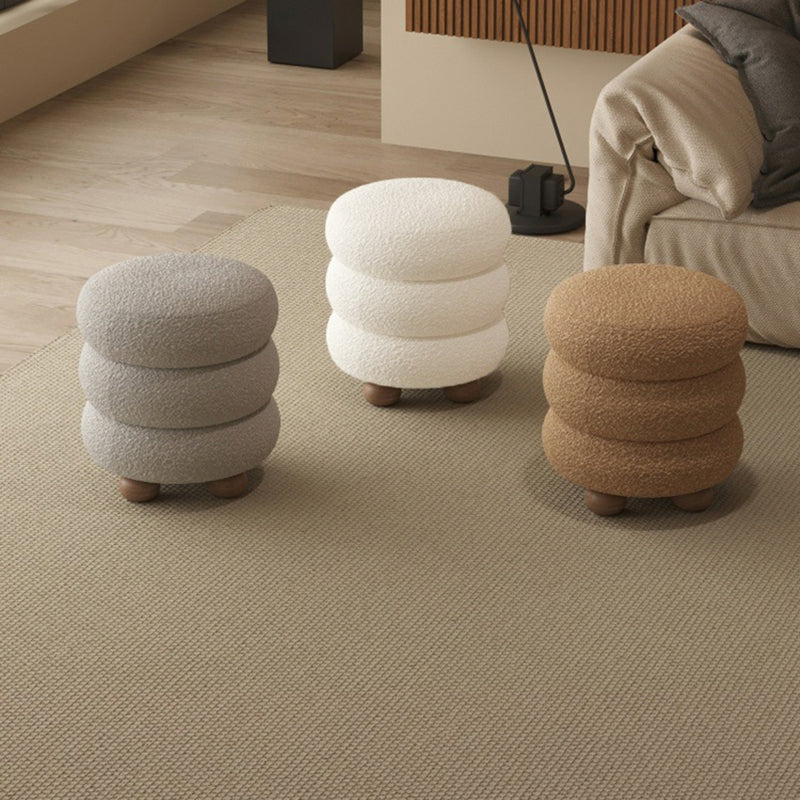 Taburete Nórdico Contemporáneo Cilíndrico de Madera Maciza para Dormitorio con Cojín de Tela Sherpa