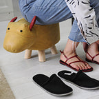 Taburete infantil contemporáneo con diseño de elefante - Tapicería de tela, base de madera, acolchado de esponja suave, adorable taburete con forma de animal para la entrada