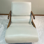 Timeless Retro Lounge Chair — Sturdy Genuine Leather Backrest & Armrests, Perfect Bedroom Accent