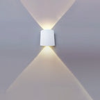 Moderna lámpara de pared LED minimalista impermeable de cilindro rectangular de aluminio y hierro acrílico para patio exterior